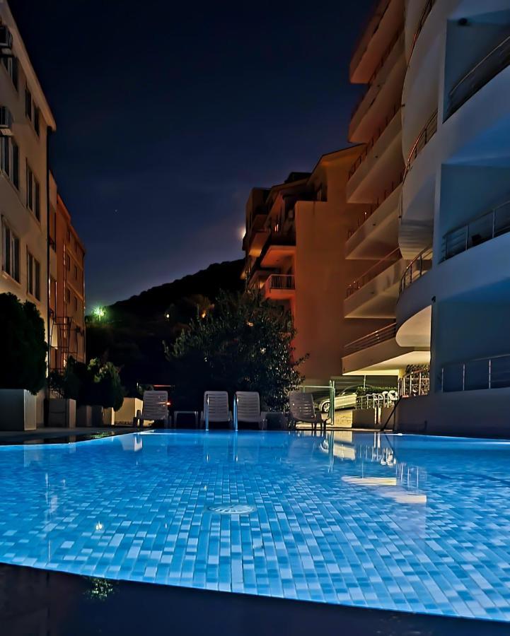 Anja & Ogo Apartments Sea View & Pool Petrovac Εξωτερικό φωτογραφία