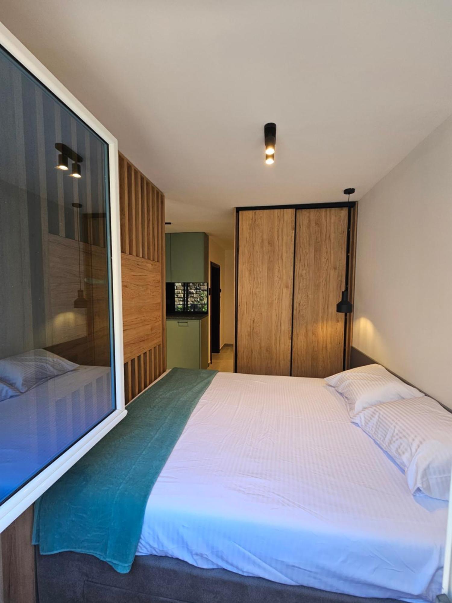 Anja & Ogo Apartments Sea View & Pool Petrovac Εξωτερικό φωτογραφία